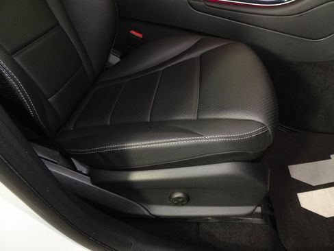 Used 2022 Mercedes-Benz GLC 300 4MATIC image 23