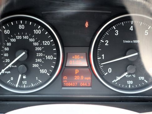 Used 2009 BMW 335i xDrive Sedan AWD/4WD image 22