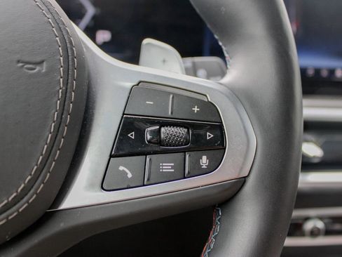 Used 2026 BMW X7 M60i image 17