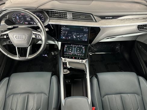 Used 2023 Audi e-tron Prestige w/ Prestige Package image 12