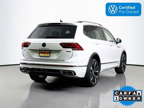 Certified 2022 Volkswagen Tiguan SEL R-Line image 7