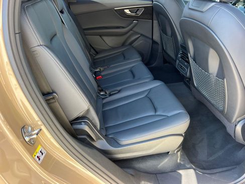 Certified 2025 Audi Q7 3.0T Premium w/ Convenience Package image 15