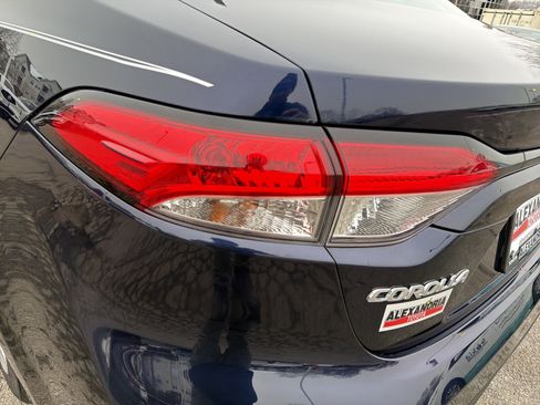 Used 2024 Toyota Corolla LE image 8