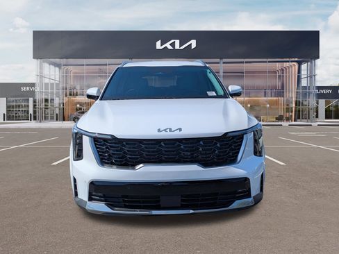 Certified 2025 Kia Sorento EX FWD image 7