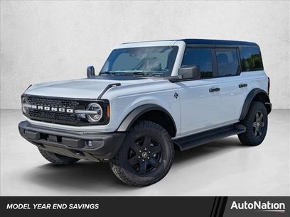 New 2025 Ford Bronco Outer Banks w/ Black Appearance Package