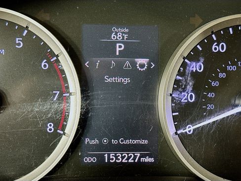 Used 2016 Lexus IS 200t image 19