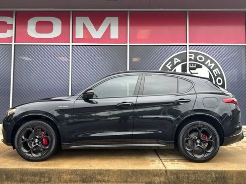 Used 2023 Alfa Romeo Stelvio Veloce AWD/4WD image 15