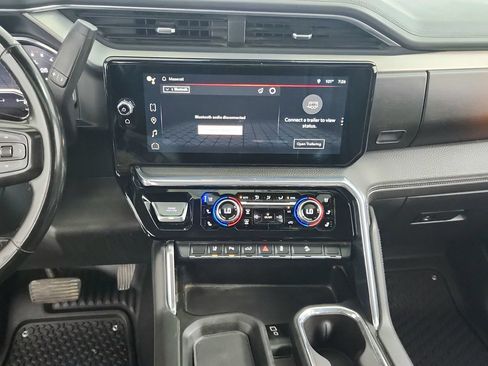 Used 2024 GMC Sierra 3500 Denali w/ Denali Reserve Package AWD/4WD image 21