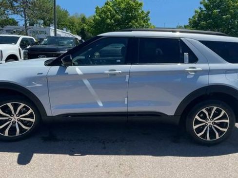 New 2026 Ford Explorer ST-Line AWD/4WD image 5