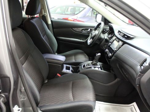 Used 2017 Nissan Rogue SV w/ SV Premium Package AWD/4WD image 23