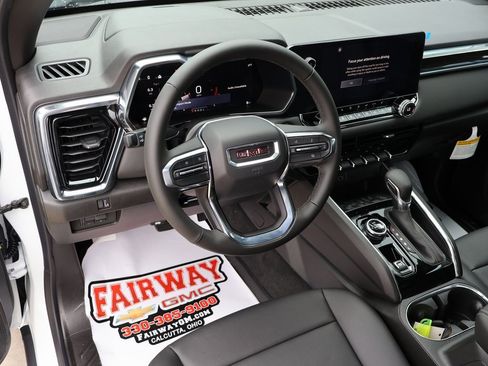 New 2025 GMC Canyon Elevation w/ Convenience Package image 17