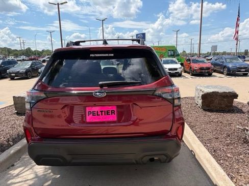Used 2025 Subaru Forester Premium AWD/4WD image 16