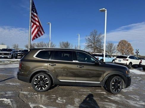 Used 2023 Kia Telluride SX Prestige image 10