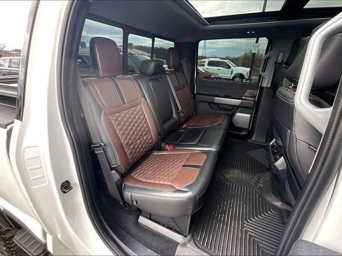 Used 2023 Ford F250 Lariat w/ Lariat Ultimate Package image 28