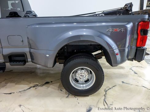 Used 2023 Ford F350 Lariat AWD/4WD image 10