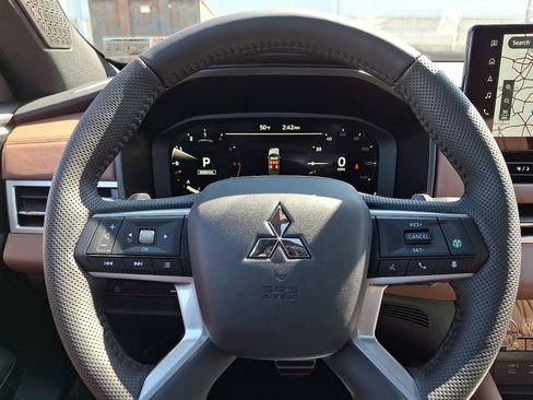 New 2026 Mitsubishi Outlander SEL image 19