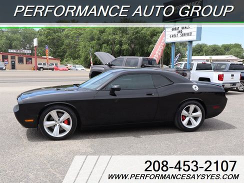 Used 2010 Dodge Challenger SRT8 w/ SRT Option Group II RWD image 4