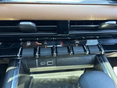 Used 2024 GMC Canyon AT4 w/ Canyon Safety Plus Package image 15