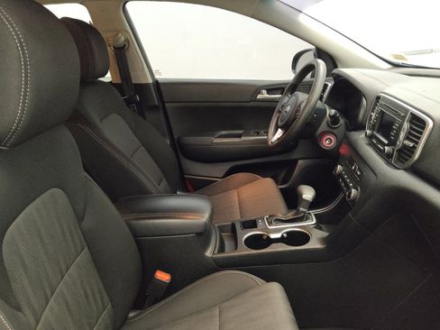 Used 2019 Kia Sportage LX FWD image 21
