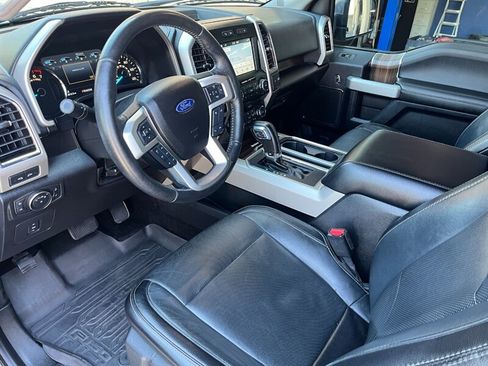 Used 2017 Ford F150 Lariat AWD/4WD image 2