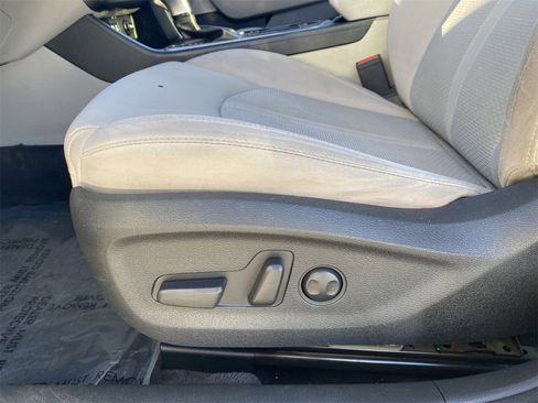 Used 2018 Hyundai Sonata SEL w/ Tech Package 02 image 17