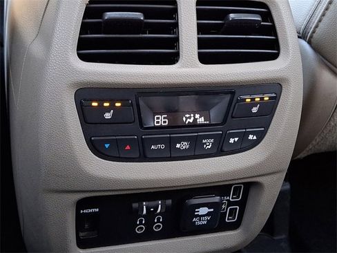 Certified 2019 Honda Pilot Touring image 11