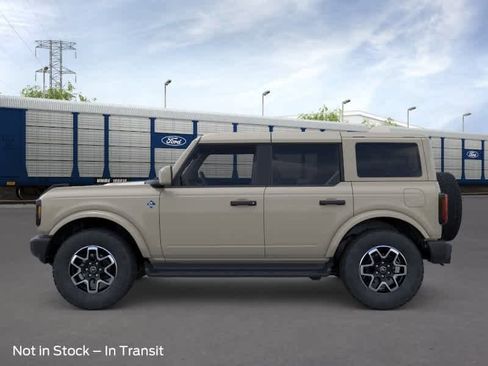 New 2026 Ford Bronco Outer Banks AWD/4WD image 3