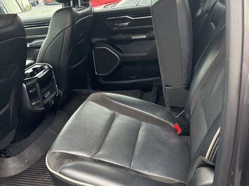 Used 2019 RAM 1500 Laramie image 10