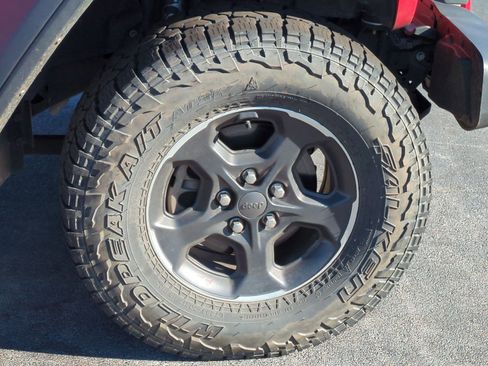 Used 2022 Jeep Gladiator Rubicon image 13