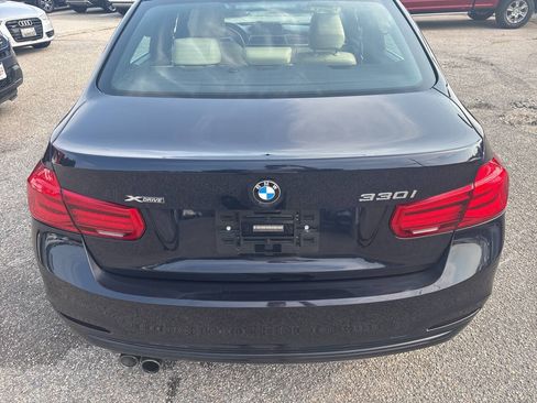Used 2017 BMW 330i xDrive Sedan AWD/4WD image 17