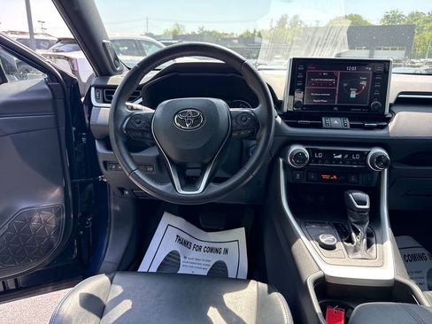 Used 2021 Toyota RAV4 XSE AWD/4WD image 13