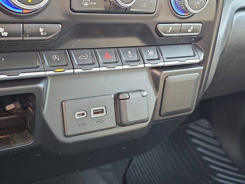 Used 2022 GMC Sierra 1500 SLE RWD image 23