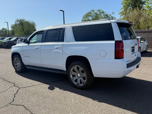 Used 2017 Chevrolet Suburban LT image 7