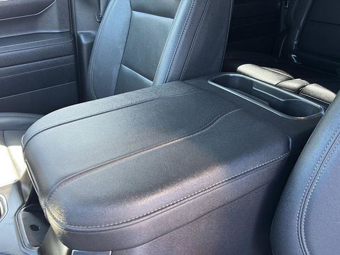 Used 2023 GMC Sierra 1500 SLT w/ SLT Convenience Package RWD image 22