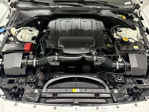 Used 2018 Jaguar XF S AWD/4WD image 30