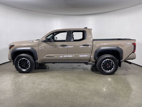 New 2026 Toyota Tacoma TRD Off-Road AWD/4WD image 6