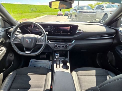 Used 2024 Buick Envista Preferred w/ Convenience I Package FWD image 19