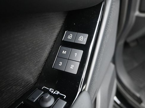 New 2026 Land Rover Range Rover Velar S image 19