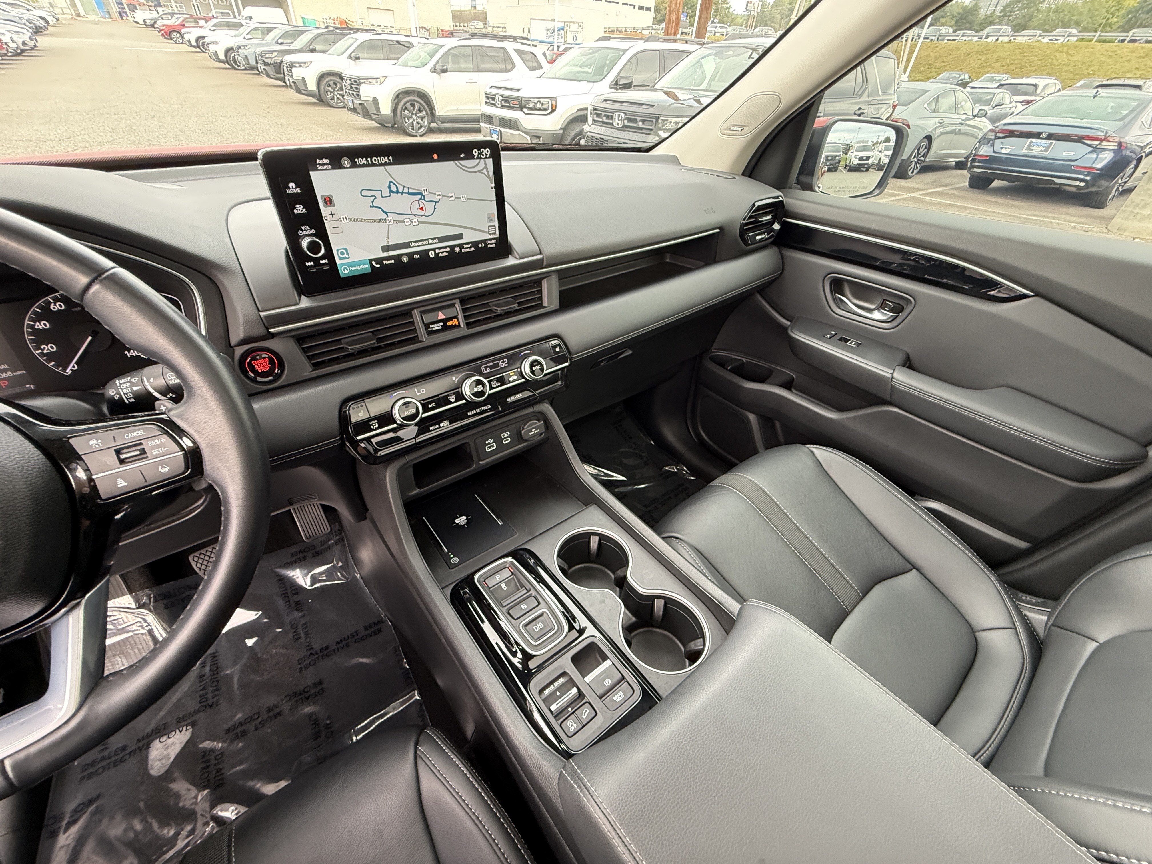 Certified 2024 Honda Pilot Touring image 26