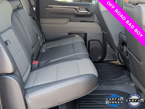 Used 2025 Chevrolet Silverado 1500 ZR2 w/ Technology Package image 24