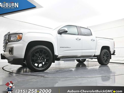 Used 2021 GMC Canyon Denali image 18