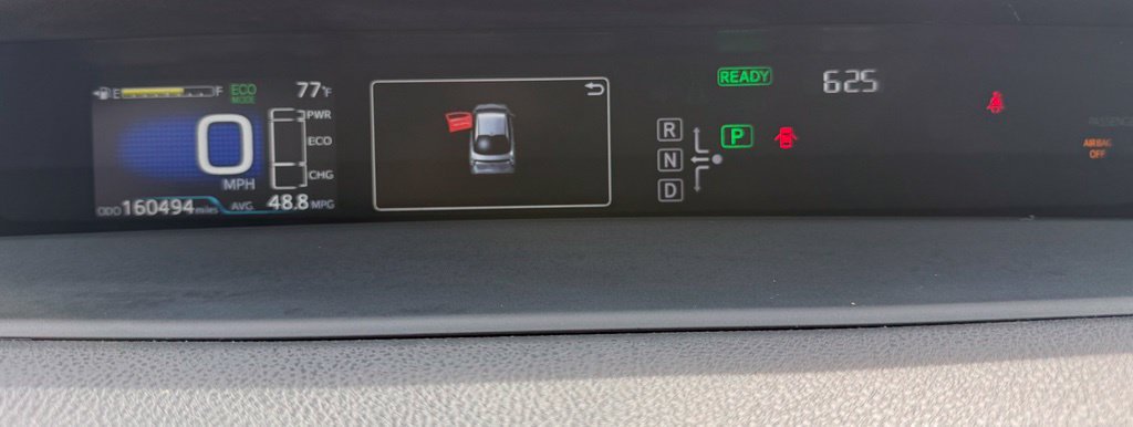 Used 2017 Toyota Prius Three w/ Advanced Technology Package FWD image 35