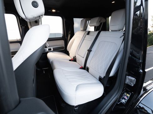 Used 2025 Mercedes-Benz G 63 AMG AMG G 63 image 81