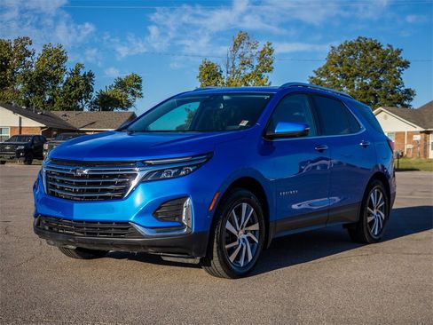 Used 2024 Chevrolet Equinox Premier image 2