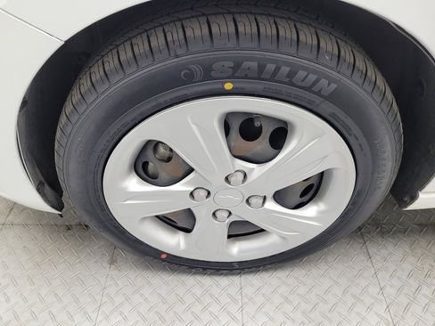 Used 2020 Chevrolet Spark LS image 31