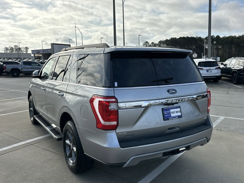 Used 2021 Ford Expedition XLT image 8
