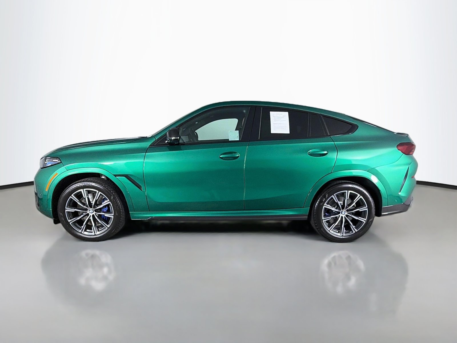 Used 2027 BMW X6 M60i AWD/4WD image 4