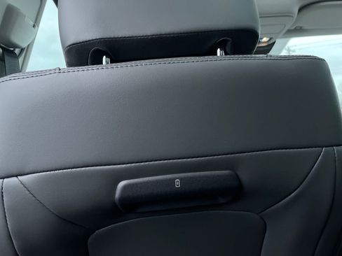 New 2026 Ford Expedition Active image 41