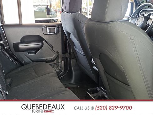 Used 2018 Jeep Wrangler Unlimited Sport S AWD/4WD image 21