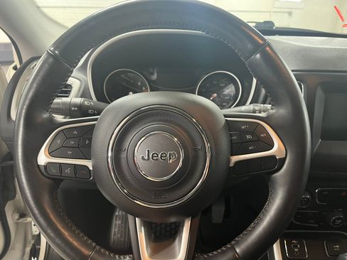 Used 2021 Jeep Compass Latitude w/ Convenience Group image 17